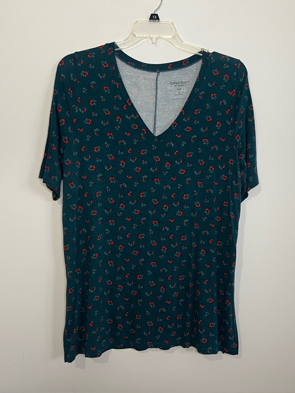 torrid Teal V-Neck Short Sleeve Top with Red Floral Print